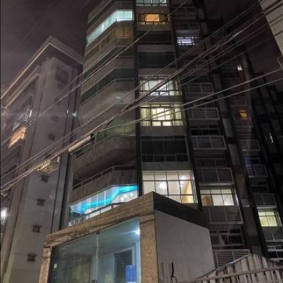 APARTAMENTO NA AVENIDA EM BOA VIAGEM COM VISTA PARA O MAR